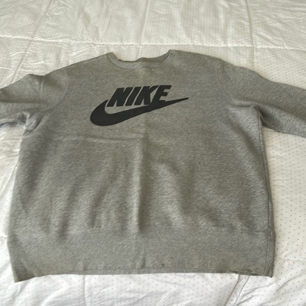 Nike sweatshirt